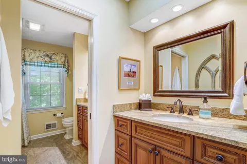 6815 Bluecurl Cir, Springfield, VA 22152 photo 30