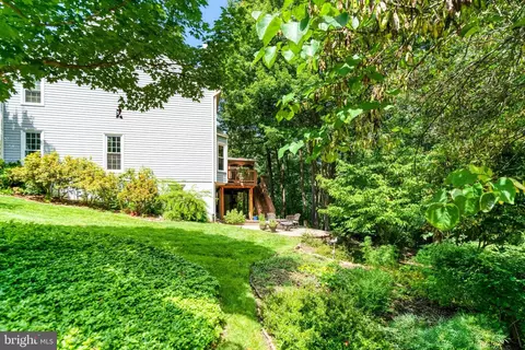 6815 Bluecurl Cir, Springfield, VA 22152 photo 45