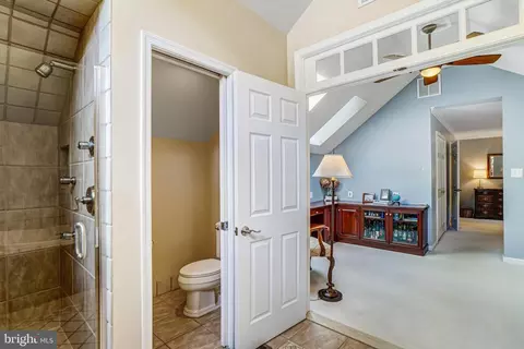 6815 Bluecurl Cir, Springfield, VA 22152 photo 25