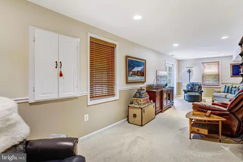 6815 Bluecurl Cir, Springfield, VA 22152 photo 34