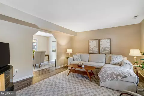 7704 Tower Woods Dr, Springfield, VA 22153 photo 6