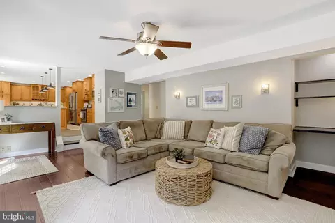 7206 Joshua Tree Ln, Springfield, VA 22152 photo 15