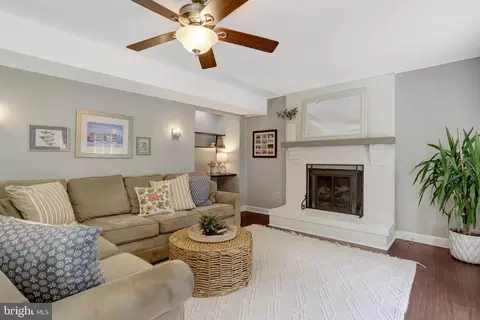 7206 Joshua Tree Ln, Springfield, VA 22152 photo 13