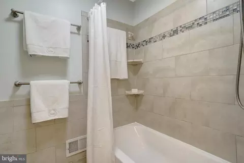 7206 Joshua Tree Ln, Springfield, VA 22152 photo 23