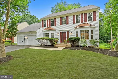 5512 Newhall Ct, Centreville, VA 20120