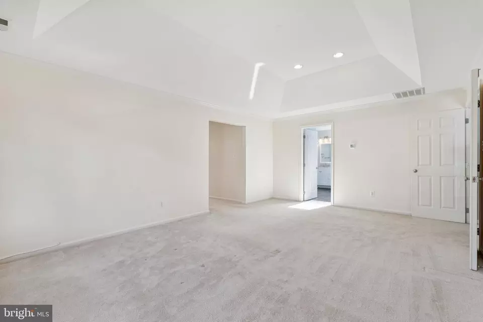 Other - 12505 Ridgegate Dr, Herndon, VA 20170 photo 6 of 18