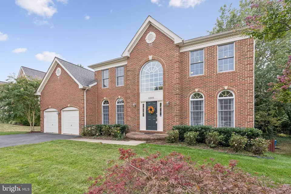 Exterior - 12505 Ridgegate Dr, Herndon, VA 20170 photo 11 of 13