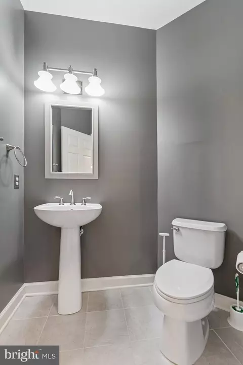 Bath - 12505 Ridgegate Dr, Herndon, VA 20170 photo 1 of 5