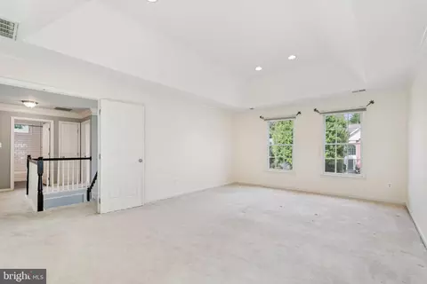 Bedroom - 12505 Ridgegate Dr, Herndon, VA 20170 photo 1 of 8