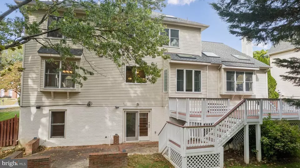Exterior - 12505 Ridgegate Dr, Herndon, VA 20170 photo 6 of 13