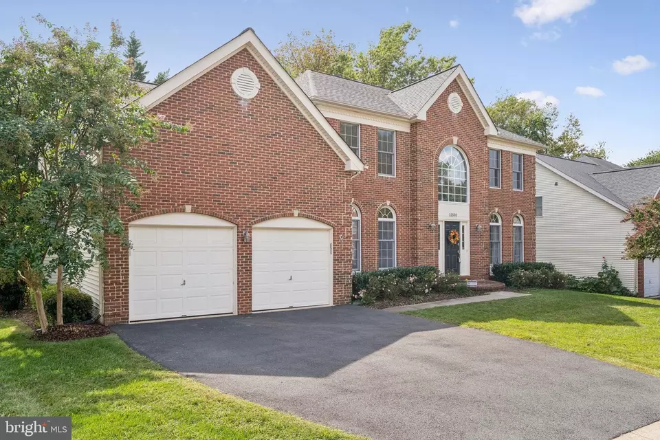 Exterior - 12505 Ridgegate Dr, Herndon, VA 20170 photo 12 of 13