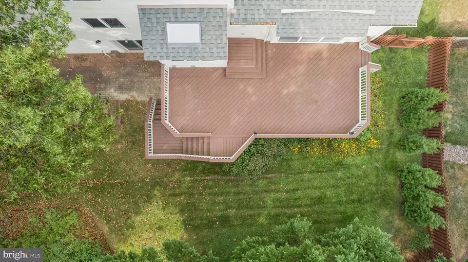 Exterior - 12505 Ridgegate Dr, Herndon, VA 20170 photo 8 of 13