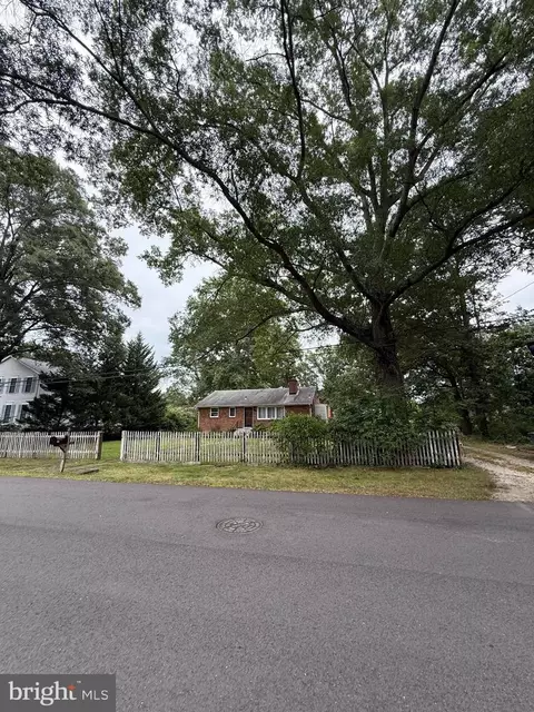 6817 Ridgeway Dr, Springfield, VA 22150 photo 11
