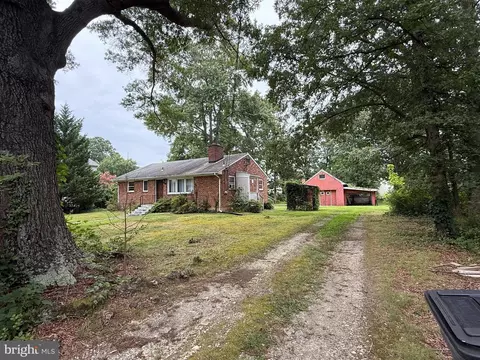 6817 Ridgeway Dr, Springfield, VA 22150 photo 10