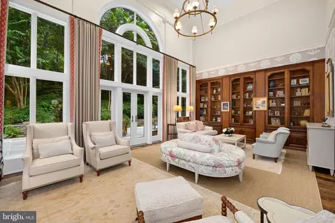 Living - 1111 Crest Ln, Mclean, VA 22101 photo 3 of 4