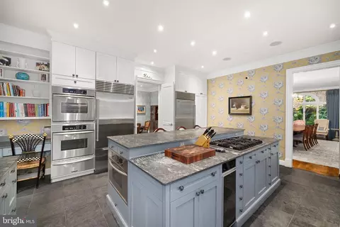 Kitchen - 1111 Crest Ln, Mclean, VA 22101 photo 3 of 5