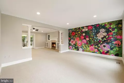 Living - 603 3rd St, Herndon, VA 20170 photo 2 of 10