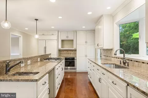 Kitchen - 603 3rd St, Herndon, VA 20170 photo 1 of 11