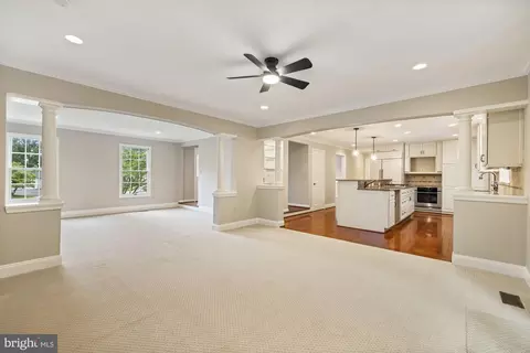 Living - 603 3rd St, Herndon, VA 20170 photo 9 of 10