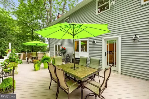 Exterior - 603 3rd St, Herndon, VA 20170 photo 3 of 19