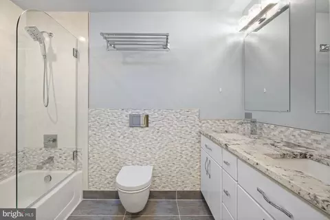 Bath - 603 3rd St, Herndon, VA 20170 photo 5 of 7