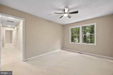 Entry Way - 603 3rd St, Herndon, VA 20170 photo 10 of 11