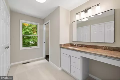 Bath - 603 3rd St, Herndon, VA 20170 photo 1 of 7