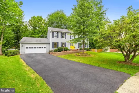 Exterior - 603 3rd St, Herndon, VA 20170 photo 15 of 19