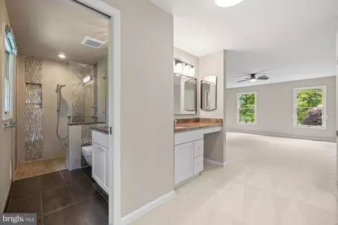 Entry Way - 603 3rd St, Herndon, VA 20170 photo 8 of 11