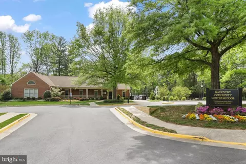 View/Area - 6906 Trillium Ln, Springfield, VA 22152 photo 2 of 2