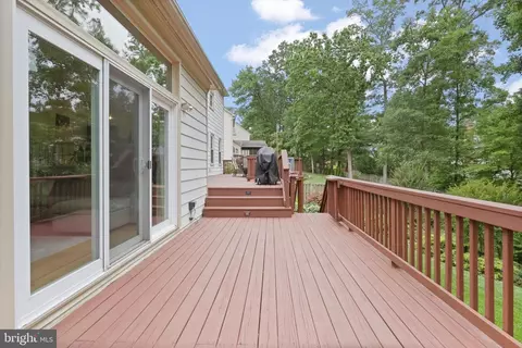 Exterior - 6906 Trillium Ln, Springfield, VA 22152 photo 5 of 11