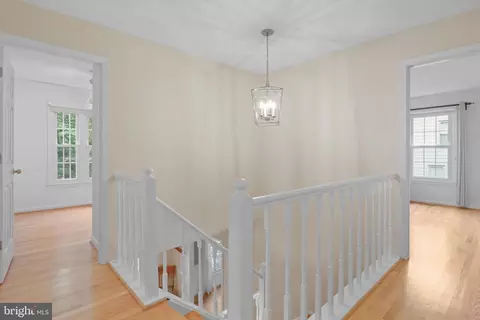 Entry Way - 6906 Trillium Ln, Springfield, VA 22152 photo 3 of 4
