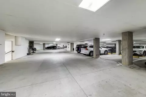 1781 Chain Bridge Rd #402, Mclean, VA 22102 photo 47