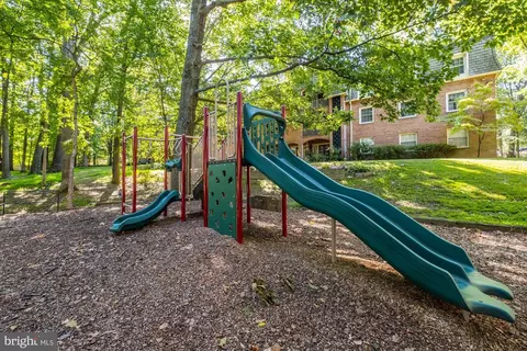 Exterior - 8550 Milford Ct #892, Springfield, VA 22152 photo 7 of 9