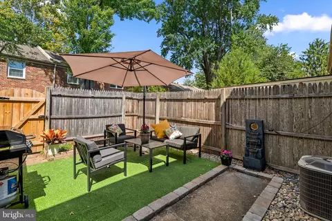 Exterior - 8550 Milford Ct #892, Springfield, VA 22152 photo 2 of 9