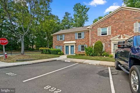 Exterior - 8550 Milford Ct #892, Springfield, VA 22152 photo 3 of 9