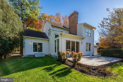 8426 Holly Leaf Dr, Mclean, VA 22102 photo 39
