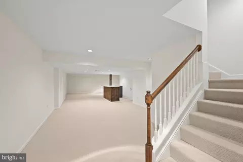 8426 Holly Leaf Dr, Mclean, VA 22102 photo 30