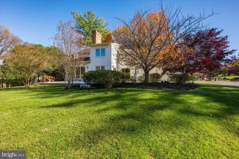 8426 Holly Leaf Dr, Mclean, VA 22102 photo 43