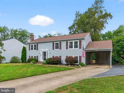 12732 Bradwell Rd, Herndon, VA 20171