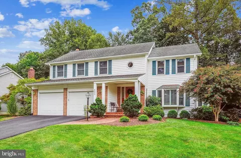 6536 Rockland Dr, Clifton, VA 20124