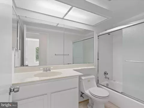 5922 Hall St, Springfield, VA 22152 photo 31