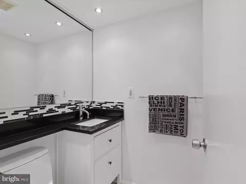 5922 Hall St, Springfield, VA 22152 photo 22