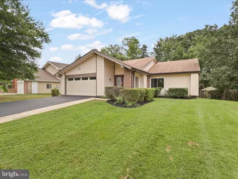 5922 Hall St, Springfield, VA 22152 photo 5