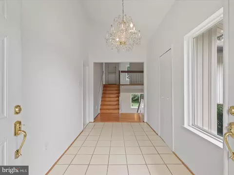 5922 Hall St, Springfield, VA 22152 photo 6