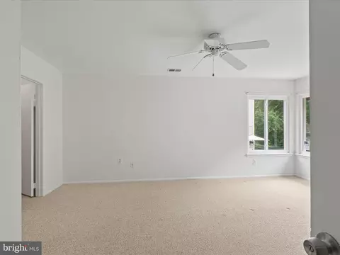 5922 Hall St, Springfield, VA 22152 photo 23