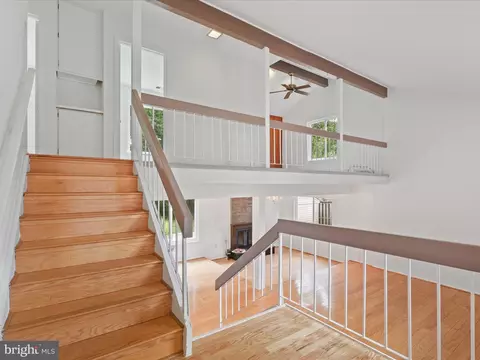 5922 Hall St, Springfield, VA 22152 photo 7