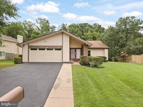 5922 Hall St, Springfield, VA 22152 photo 4