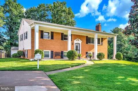 6400 Kroy Dr, Springfield, VA 22150