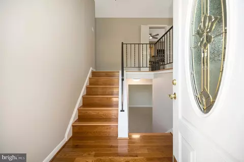 Entry Way - 6400 Kroy Dr, Springfield, VA 22150 photo 1 of 3